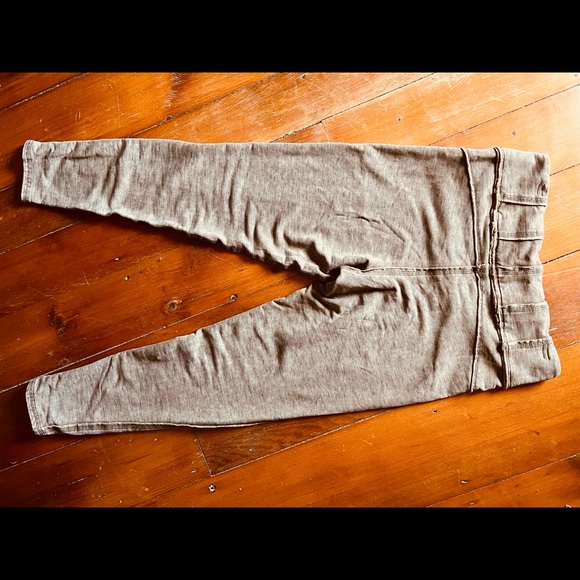 FREE PEOPLE DARK PINE LEGGINGS SIZE LARGE - Picture 3 of 4